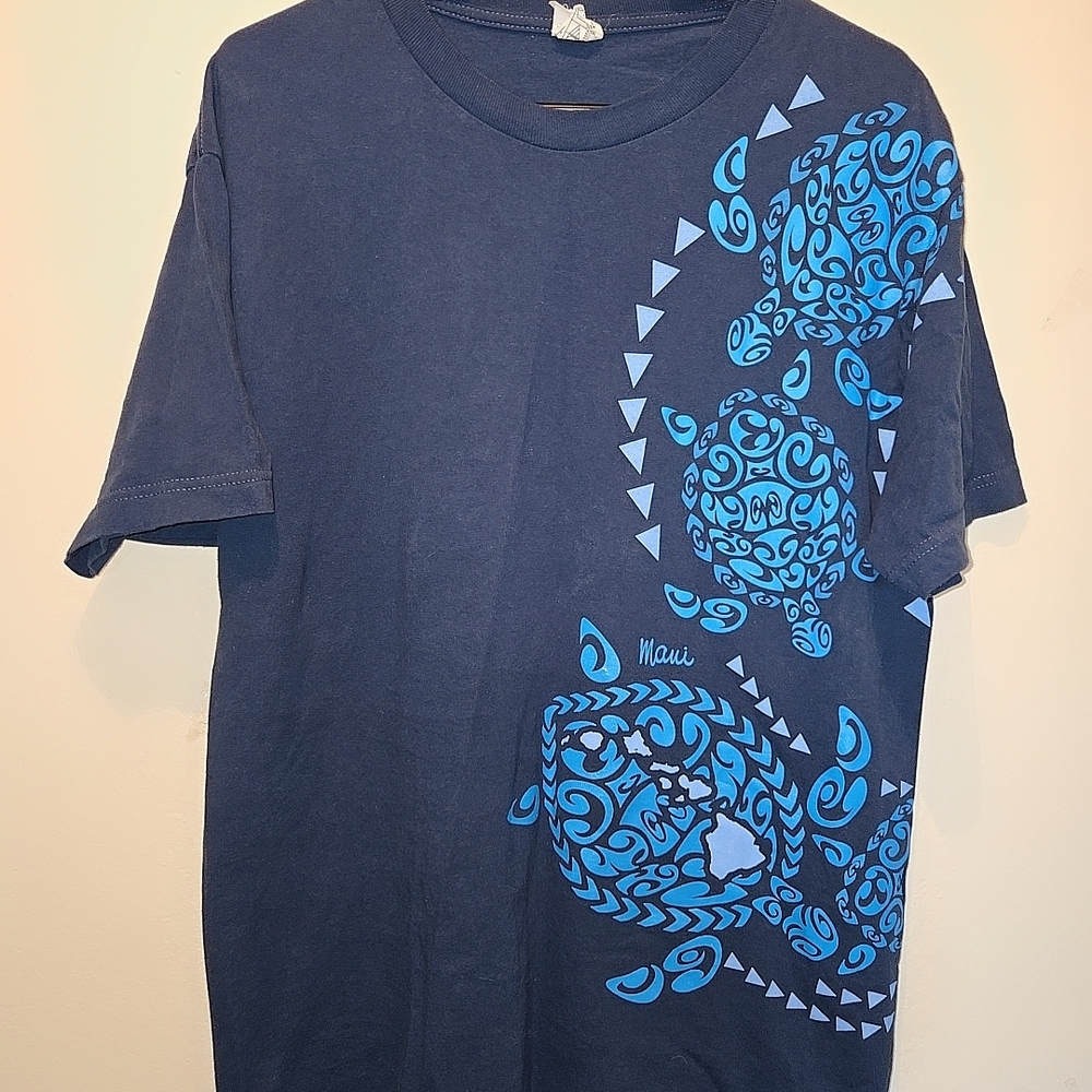 Navy Blue Graphic T-Shirt with Turtle Design